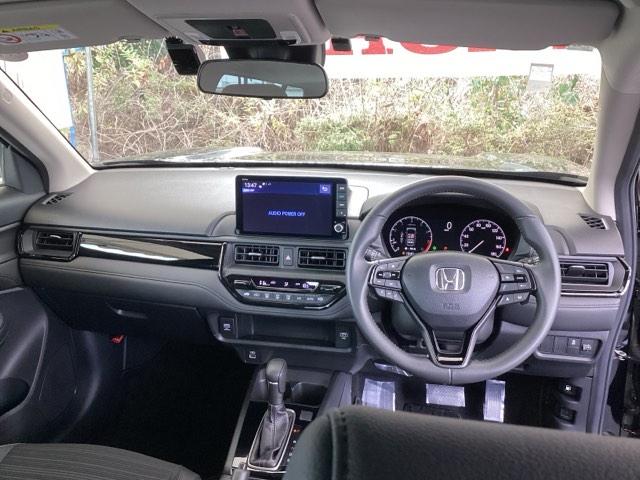 �����̂悤�ɁA���E���L���^�]���₷���悤�ɐ݌v����Ă��܂��B�܂��A�t���I�[�g�G�A�R���ŉ��K�ł��B