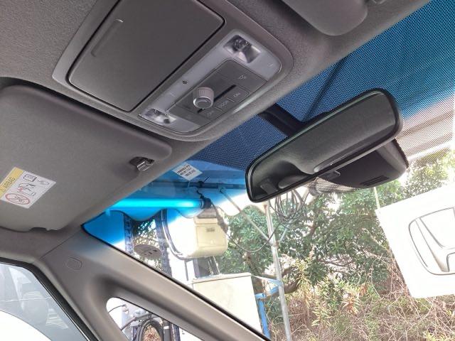 �g���������Z���V���O���ځI�~���g���[�_�[�ƒP��J�����ŁA�N���}�̑O���̏󋵂�F���B�u���[�L��X�e�A�����O�̐���Z�p�Ƌ������A���S�E���K�ȉ^�]�⎖�̉�����x�������i�̃V�X�e���ł��I