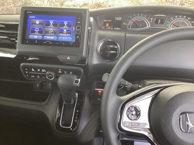 N-BOXカスタム L 純正ナビ フルセグ リアカメラ シートヒーター付き 助手席エアバック Bカメ ナビ・TV LED エアバッグ パワーウインドウ クルコン エアコン スマートキーPスタート USB キーレスエントリー(2枚目)