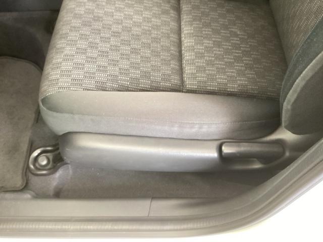 フィット 13G・Lパッケージ 純正ナビ あんしんパッケージ ETC アイドルストップ イモビライザー リアカメラ サイドエアバッグ DVD再生可 運転席エアバッグ ワンセグ 助手席エアバッグ オートエアコン Sキー キーフリー(38枚目)