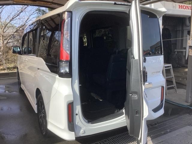 ステップワゴンスパーダ スパーダホンダセンシング　純正ナビ　フルセグ　リアカメラ　両側自動ドア　キーフリー　ＬＥＤランプ　ＥＴＣ装備　ＵＳＢ接続　ＤＶＤ再生可　セキュリティアラーム　オートクルーズ　パワーウィンドウ　横滑り防止機能　ＡＢＳ　ターボ車（22枚目）