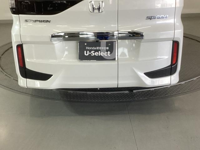 ステップワゴンスパーダ スパーダホンダセンシング　純正ナビ　フルセグ　リアカメラ　両側自動ドア　キーフリー　ＬＥＤランプ　ＥＴＣ装備　ＵＳＢ接続　ＤＶＤ再生可　セキュリティアラーム　オートクルーズ　パワーウィンドウ　横滑り防止機能　ＡＢＳ　ターボ車（36枚目）
