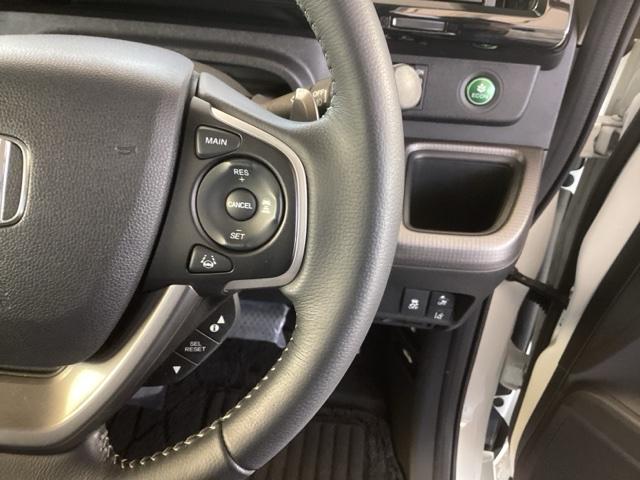 ステップワゴンスパーダ スパーダホンダセンシング　純正ナビ　フルセグ　リアカメラ　両側自動ドア　キーフリー　ＬＥＤランプ　ＥＴＣ装備　ＵＳＢ接続　ＤＶＤ再生可　セキュリティアラーム　オートクルーズ　パワーウィンドウ　横滑り防止機能　ＡＢＳ　ターボ車（48枚目）