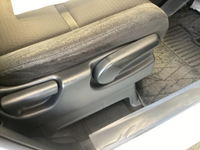 ステップワゴンスパーダ スパーダホンダセンシング　純正ナビ　フルセグ　リアカメラ　両側自動ドア　キーフリー　ＬＥＤランプ　ＥＴＣ装備　ＵＳＢ接続　ＤＶＤ再生可　セキュリティアラーム　オートクルーズ　パワーウィンドウ　横滑り防止機能　ＡＢＳ　ターボ車（49枚目）