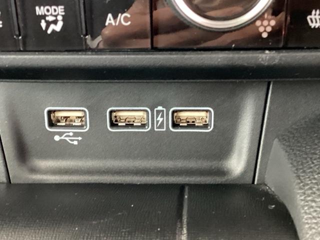 N-WGNカスタム L ナビ Rカメラ ブルートゥース フルセグTV CMBS 記録簿 USB接続 コーナーセンサー サイドエアバッグ DVD再生 フルオートエアコン キーレス LEDヘッド ETC車載器 リヤカメラ ABS(16枚目)