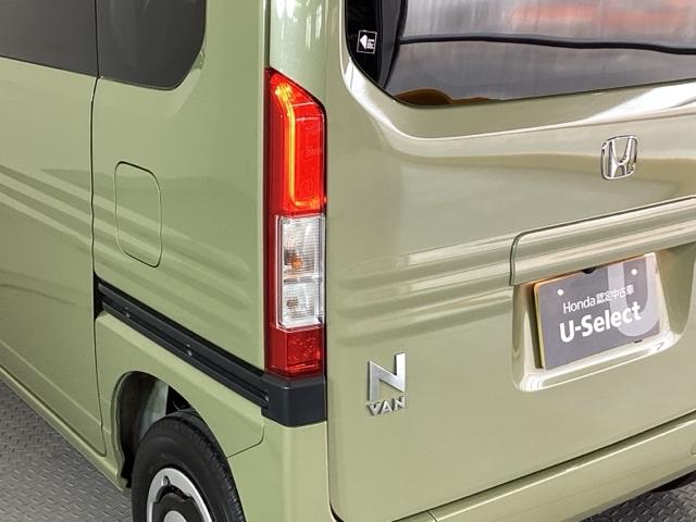 Ｎ－ＶＡＮ＋スタイル ファン　オーディオレス　ＬＥＤヘッド　Ａ－ＳＴＯＰ　衝突被害軽減ブレーキ　パワーステアリング　パワーウィンドウ　バックモニター　エアコン　両側スライドドア　運転席エアバッグ　ＷＳＲＳ　スマートキー　キーフリー（30枚目）