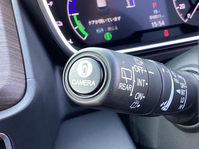 �y�}���`�r���[�J�����V�X�e���z�^�ォ�猩���낵�����̂悤�Ȏ��_�Œ��Ԃ��T�|�[�g���܂��I�N���}�̎΂ߌ���^���ȂǁA�S�̃J�����̉f������������A���j�^�[�ɉf���o����܂��B