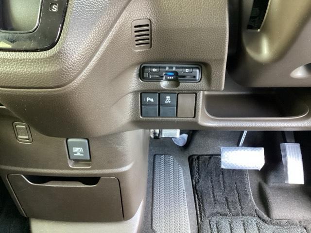 Ｎ－ＢＯＸ Ｌ・スロープ　ホンダ純正メモリーナビ　ドラレコ　ＬＥＤライト　バックカメラ　前席シートヒーター　ＤＶＤ再生　ベンチシート　ＶＳＡ　クルーズコントロール　パワーステアリング　ＥＴＣ　福祉車輌　オートエアコン　スマキー（17枚目）