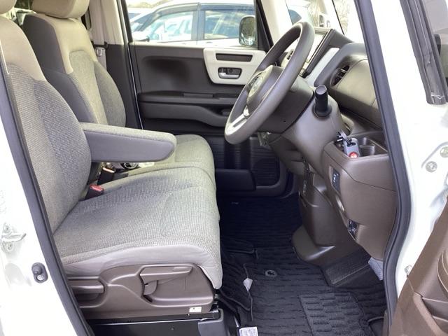 Ｎ－ＢＯＸ Ｌ・スロープ　ホンダ純正メモリーナビ　ドラレコ　ＬＥＤライト　バックカメラ　前席シートヒーター　ＤＶＤ再生　ベンチシート　ＶＳＡ　クルーズコントロール　パワーステアリング　ＥＴＣ　福祉車輌　オートエアコン　スマキー（21枚目）