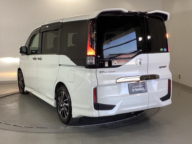 ステップワゴンスパーダ スパーダ・クールスピリット　純正ナビ　全周囲カメラ　７人乗り　ＶＳＡ　全方位モニター　シ－トヒ－タ－　地デジフルセグ　盗難防止　ＬＥＤライト　両側電動ドア　エアバッグ　サイドエアバック　キーフリー　ＵＳＢ接続　ＥＴＣ車載器（10枚目）