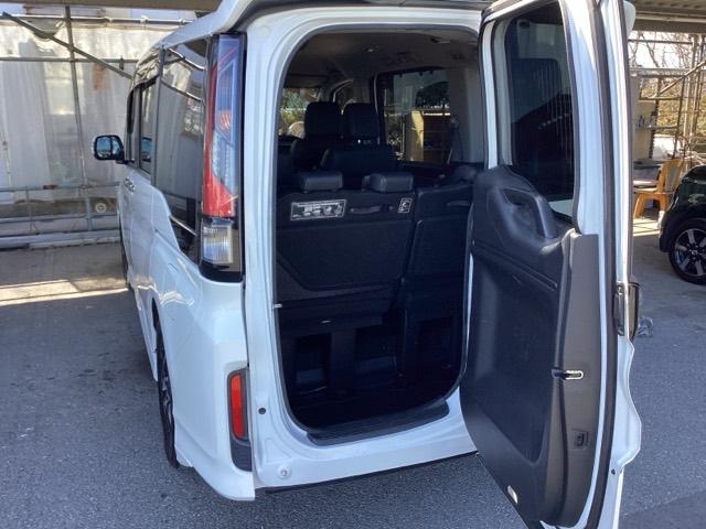 ステップワゴンスパーダ スパーダ・クールスピリット　純正ナビ　全周囲カメラ　７人乗り　ＶＳＡ　全方位モニター　シ－トヒ－タ－　地デジフルセグ　盗難防止　ＬＥＤライト　両側電動ドア　エアバッグ　サイドエアバック　キーフリー　ＵＳＢ接続　ＥＴＣ車載器（22枚目）