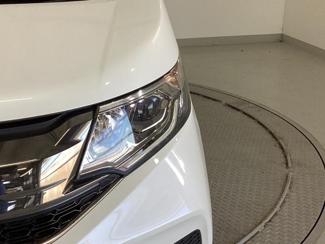 ステップワゴンスパーダ スパーダ・クールスピリット　純正ナビ　全周囲カメラ　７人乗り　ＶＳＡ　全方位モニター　シ－トヒ－タ－　地デジフルセグ　盗難防止　ＬＥＤライト　両側電動ドア　エアバッグ　サイドエアバック　キーフリー　ＵＳＢ接続　ＥＴＣ車載器（29枚目）