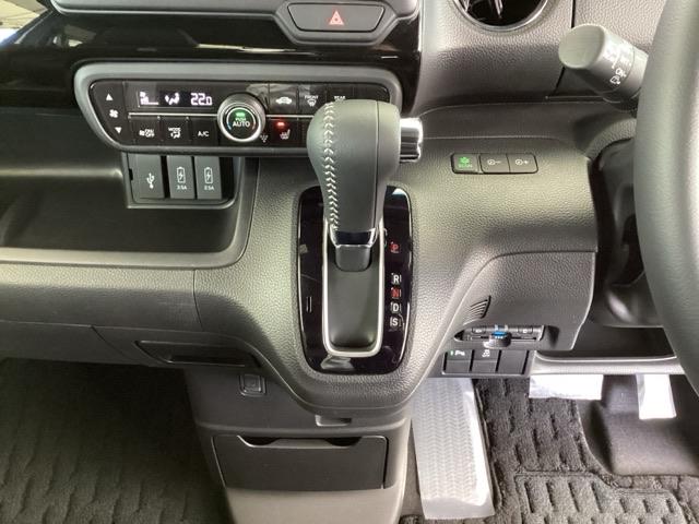 Ｎ－ＢＯＸカスタム Ｌターボ　純正メモリーナビ　両側電動スライドドア　両側自動スライドドア　盗難防止システム　衝突軽減Ｂ　バックガイドモニター　地デジＴＶ　横滑り防止装置　スマートキ－　ＬＥＤヘットライト　キーレスエントリー　ＰＳ（13枚目）