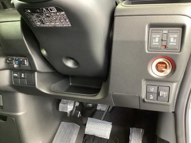 Ｎ－ＢＯＸカスタム Ｌターボ　純正メモリーナビ　両側電動スライドドア　両側自動スライドドア　盗難防止システム　衝突軽減Ｂ　バックガイドモニター　地デジＴＶ　横滑り防止装置　スマートキ－　ＬＥＤヘットライト　キーレスエントリー　ＰＳ（15枚目）