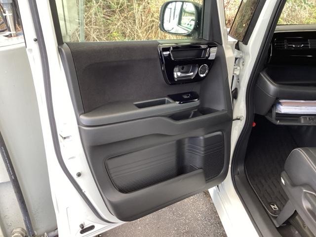 Ｎ－ＢＯＸカスタム Ｌターボ　純正メモリーナビ　両側電動スライドドア　両側自動スライドドア　盗難防止システム　衝突軽減Ｂ　バックガイドモニター　地デジＴＶ　横滑り防止装置　スマートキ－　ＬＥＤヘットライト　キーレスエントリー　ＰＳ（33枚目）