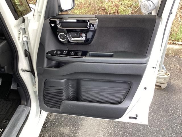 Ｎ－ＢＯＸカスタム Ｌターボ　純正メモリーナビ　両側電動スライドドア　両側自動スライドドア　盗難防止システム　衝突軽減Ｂ　バックガイドモニター　地デジＴＶ　横滑り防止装置　スマートキ－　ＬＥＤヘットライト　キーレスエントリー　ＰＳ（53枚目）