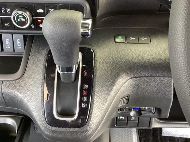 Ｎ－ＢＯＸカスタム Ｌ　純正メモリーナビ　シートヒーター　ＥＴＣ　スマートキーシステム　リヤカメラ　サイドカーテンエアバック　記録簿　ナビ＆ＴＶ　ＵＳＢポート　ＬＥＤ　キーフリー　両側スライド片側電動ドア　パワーステアリング（38枚目）