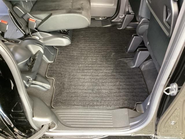 Ｎ－ＢＯＸカスタム Ｌ　純正メモリーナビ　シートヒーター　ＥＴＣ　スマートキーシステム　リヤカメラ　サイドカーテンエアバック　記録簿　ナビ＆ＴＶ　ＵＳＢポート　ＬＥＤ　キーフリー　両側スライド片側電動ドア　パワーステアリング（60枚目）