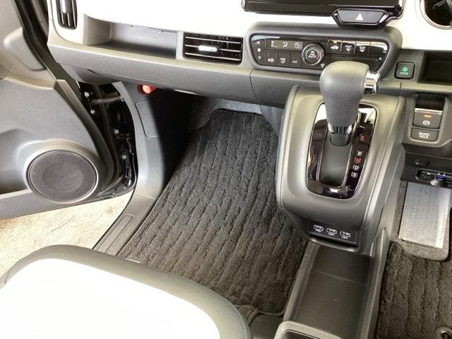 Ｎ－ＯＮＥ オリジナル　純正メモリーナビ　リアカメラ　ＥＴＣ　両席エアバック　サイドカーテンエアバック　盗難防止　ＬＥＤヘッド　スマキー　フルオートエアコン　横滑り防止機能　Ｃソナー　バックカメラ　キーフリー　ｉストップ（39枚目）