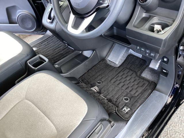 Ｎ－ＯＮＥ オリジナル　純正メモリーナビ　リアカメラ　ＥＴＣ　両席エアバック　サイドカーテンエアバック　盗難防止　ＬＥＤヘッド　スマキー　フルオートエアコン　横滑り防止機能　Ｃソナー　バックカメラ　キーフリー　ｉストップ（51枚目）