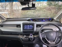 �ե���ȥ��饹���礭�����磻�ɤʻ볦�Ǳ�ž�⤷�䤹���ʤ�褦�ˡ��߷פ���Ƥ��ޤ��� 3