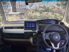 �ե���ȥ��饹���礭�����磻�ɤʻ볦�Ǳ�ž�⤷�䤹���ʤ�褦�ˡ��߷פ���Ƥ��ޤ��� 3