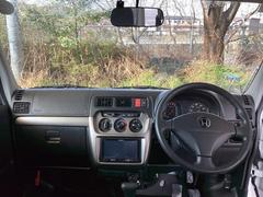 �ե���ȥ��饹���礭�����磻�ɤʻ볦�Ǳ�ž�⤷�䤹���ʤ�褦�����ꤵ��Ƥ��ޤ��� 2