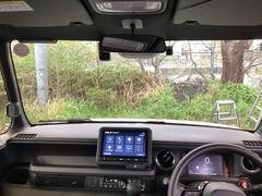 �ե���ȥ��饹���礭�����磻�ɤʻ볦�Ǳ�ž�⤷�䤹���ʤ�褦�ˡ��߷פ���Ƥ��ޤ��� 3