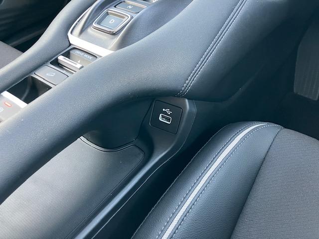 ＺＲ－Ｖ ｅ：ＨＥＶＸ　ＨｏｎｄａＣＯＮＮＥＣＴディスプレー　前ドラレコ　マルチビューカメラシステム　後退出庫サポート　ＥＴＣ２．０　パワーテールゲート（35枚目）