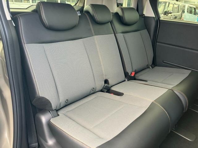 フリード ｅ：ＨＥＶクロスター　登録済未使用車　ブラインドスポットインフォメーション　２列目６：４分割可倒式シート　コンビシート　シートヒーター　１５インチアルミホイール　ＨｏｎｄａＳＥＮＳＩＮＧ（18枚目）