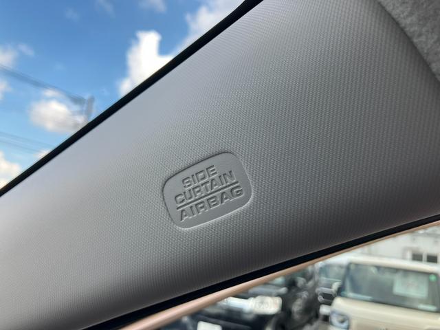 フリード ｅ：ＨＥＶクロスター　登録済未使用車　ブラインドスポットインフォメーション　２列目６：４分割可倒式シート　コンビシート　シートヒーター　１５インチアルミホイール　ＨｏｎｄａＳＥＮＳＩＮＧ（29枚目）