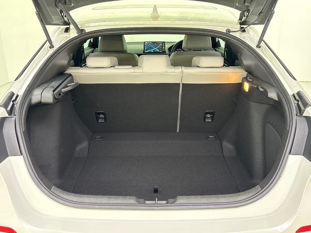 シビック ｅ：ＨＥＶＥＸ　Ｇｏｏｇｌｅ搭載９インチＨｏｎｄａＣＯＮＮＥＣＴディスプレー　ＢＯＳＥプレミアムサウンドシステム　前後ドラレコ　ＥＴＣ　電動パノラミックサンルーフ　渋滞追従機能＋トラフィックジャムアシスト（10枚目）