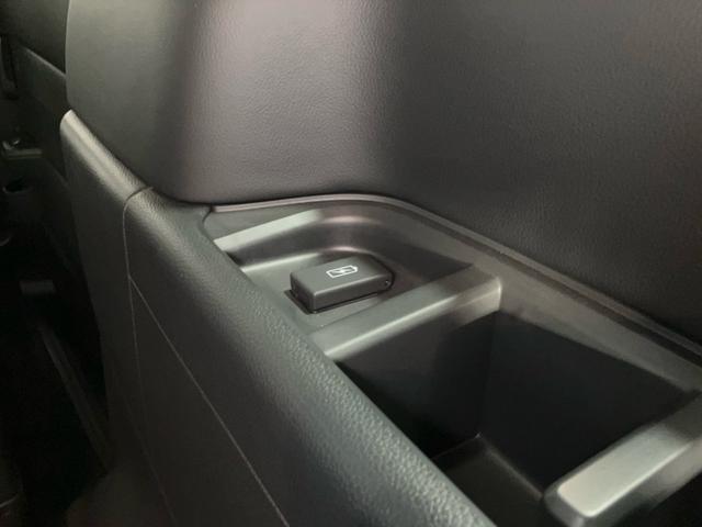 ステップワゴン ｅ：ＨＥＶスパーダ　Ｇａｔｈｅｒｓメモリーナビ（ＬＸＭ－２４７ＶＦＬｉ）　リア席モニター　ブラインドスポットインフォメーション　トリプルゾーンコントロール・フルオートエアコンディショナー　ＥＴＣ　全列ＵＳＢチャージャー（39枚目）