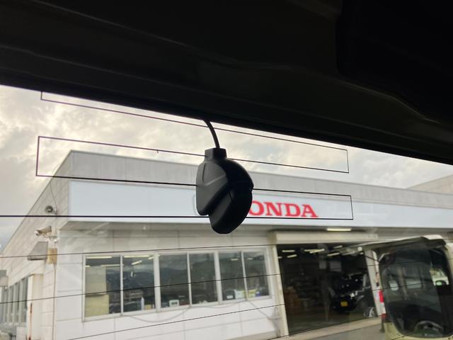 Ｎ－ＶＡＮ＋スタイル ファン　Ｇａｔｈｅｒｓメモリーナビ（ＶＸＭ－２１５Ｃｉ）　前後純正ドラレコ　ＥＴＣ　充電用ＵＳＢジャック（急速充電対応タイプ２個）　電動格納式リモコンカラードドアミラー　ヒーテッドドアミラー（4枚目）