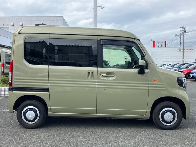 Ｎ－ＶＡＮ＋スタイル ファン　Ｇａｔｈｅｒｓメモリーナビ（ＶＸＭ－２１５Ｃｉ）　前後純正ドラレコ　ＥＴＣ　充電用ＵＳＢジャック（急速充電対応タイプ２個）　電動格納式リモコンカラードドアミラー　ヒーテッドドアミラー（9枚目）
