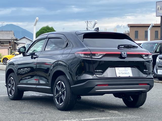 ヴェゼル ｅ：ＨＥＶＸ　ＨｏｎｄａＣＯＮＮＥＣＴディスプレー　ワイヤレス充電ＥＴＣ（11枚目）