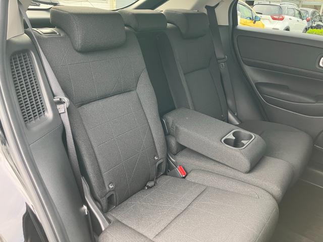 ヴェゼル ｅ：ＨＥＶＸ　ＨｏｎｄａＣＯＮＮＥＣＴディスプレー　ワイヤレス充電ＥＴＣ（16枚目）