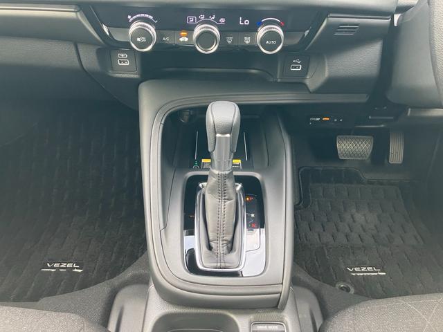 ヴェゼル ｅ：ＨＥＶＸ　ＨｏｎｄａＣＯＮＮＥＣＴディスプレー　ワイヤレス充電ＥＴＣ（25枚目）