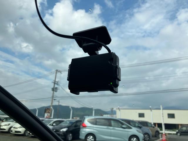 フィット e:HEVベーシック Gathersメモリーナビ(VXM-215VFEi) バックカメラ ETC LEDヘッドライト 前ドラレコ(5枚目)