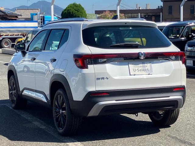 WR-V Z+ブラックスタイル Bランク車(2025年7月製造)3年車検付 本革巻ステアリングホイール+セレクトレバー リアセンターアームレスト Z+専用エクステリア BLACKSTYLE専用装備(11枚目)