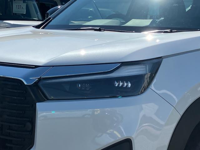 WR-V Z+ブラックスタイル Bランク車(2025年7月製造)3年車検付 本革巻ステアリングホイール+セレクトレバー リアセンターアームレスト Z+専用エクステリア BLACKSTYLE専用装備(12枚目)