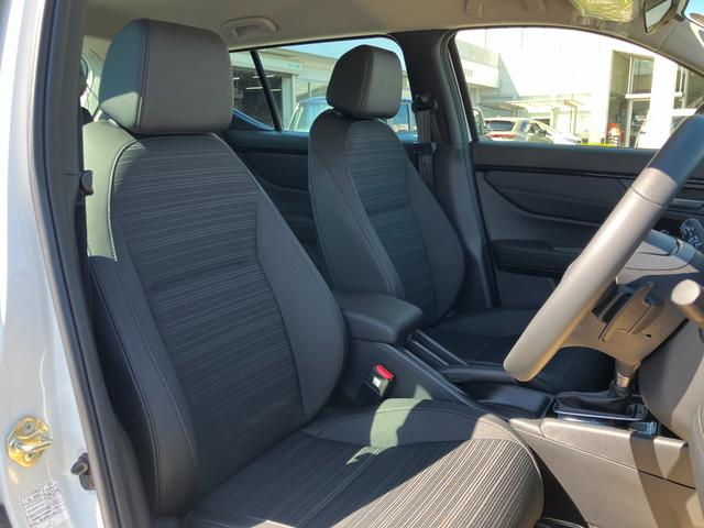 WR-V Z+ブラックスタイル Bランク車(2025年7月製造)3年車検付 本革巻ステアリングホイール+セレクトレバー リアセンターアームレスト Z+専用エクステリア BLACKSTYLE専用装備(16枚目)