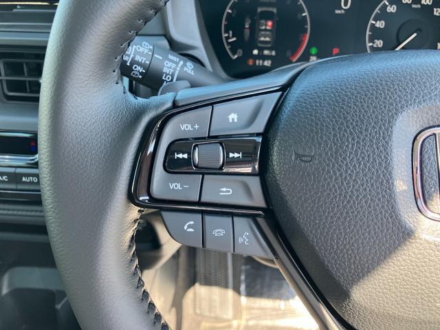 WR-V Z+ブラックスタイル Bランク車(2025年7月製造)3年車検付 本革巻ステアリングホイール+セレクトレバー リアセンターアームレスト Z+専用エクステリア BLACKSTYLE専用装備(20枚目)