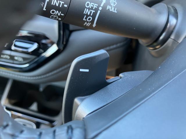 WR-V Z+ブラックスタイル Bランク車(2025年7月製造)3年車検付 本革巻ステアリングホイール+セレクトレバー リアセンターアームレスト Z+専用エクステリア BLACKSTYLE専用装備(24枚目)