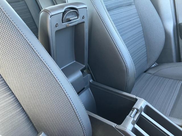 WR-V Z+ブラックスタイル Bランク車(2025年7月製造)3年車検付 本革巻ステアリングホイール+セレクトレバー リアセンターアームレスト Z+専用エクステリア BLACKSTYLE専用装備(32枚目)