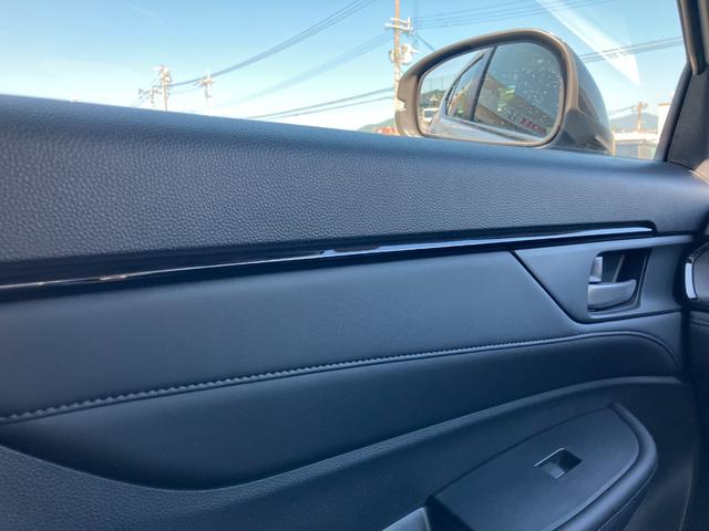 WR-V Z+ブラックスタイル Bランク車(2025年7月製造)3年車検付 本革巻ステアリングホイール+セレクトレバー リアセンターアームレスト Z+専用エクステリア BLACKSTYLE専用装備(35枚目)