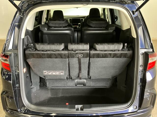 オデッセイハイブリッド ハイブリッドアブソルート・EXホンダセンシング Gathersメモリーナビ(VXM-197VFNi) マルチビューカメラ+スマートパーキングアシスト ブラインドスポットインフォメーション 3ゾーンコントロールエアコン(11枚目)