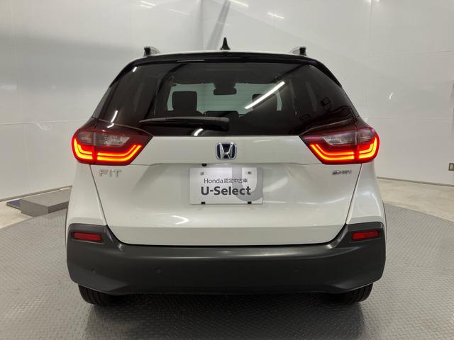 フィット e:HEVクロスター HondaCONNECTディスプレー ETC プレミアムオーディオ バックカメラ LEDヘッドライト(16枚目)