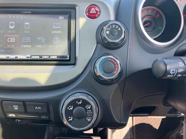 フィット Ｇ　ナビ（ＡＬＰＩＬＥＶＩＥ－Ｘ０８）　ＥＴＣ　スカイルーフ（33枚目）