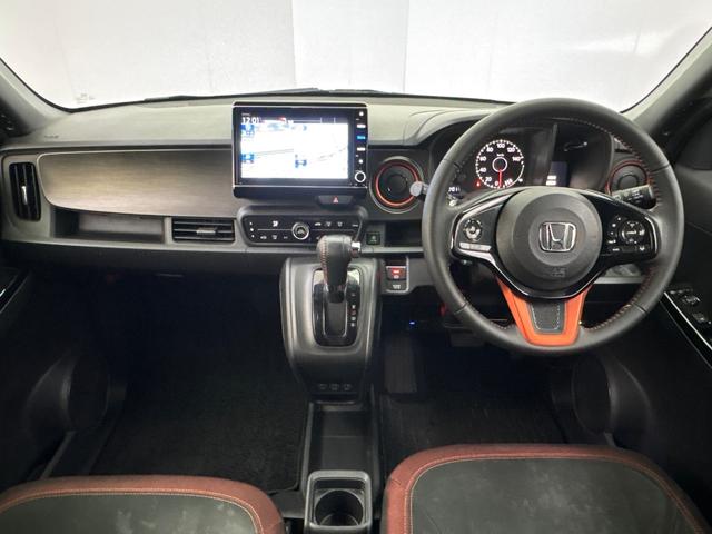 運転席の視界の広さはお車の運転のしやすさへ繋がります♪